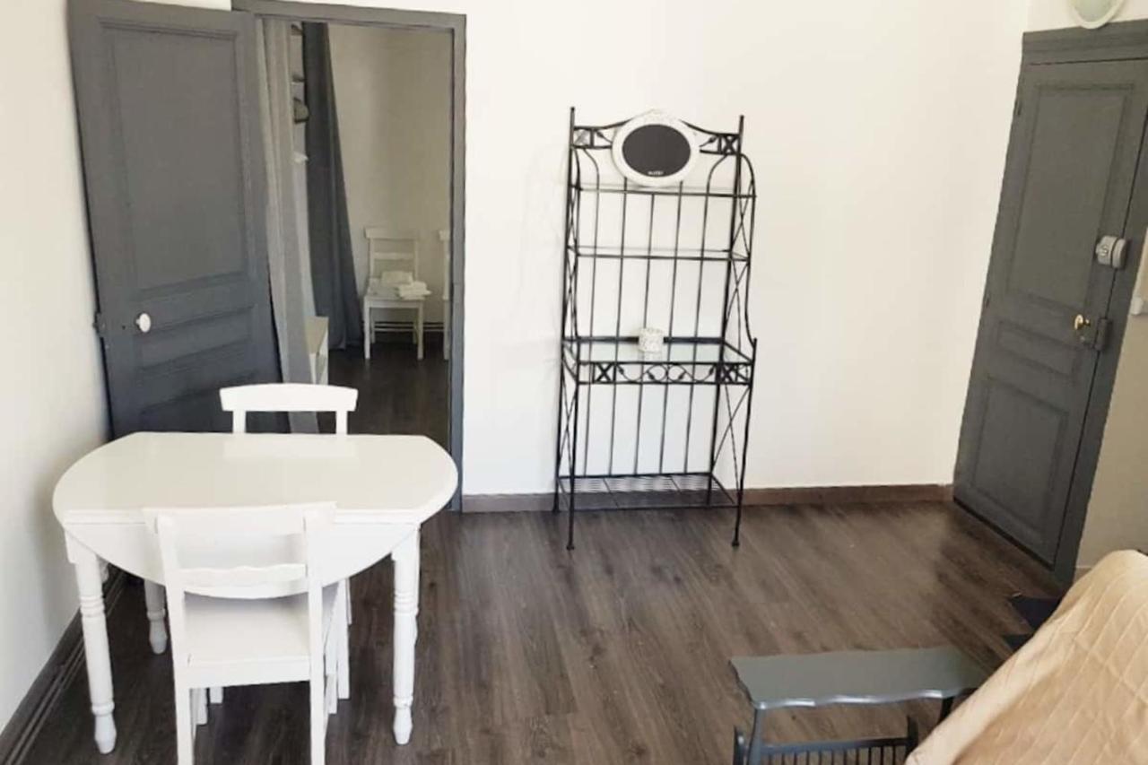 Charmant Type 2 Proche Gare Apartment Tours Exterior photo